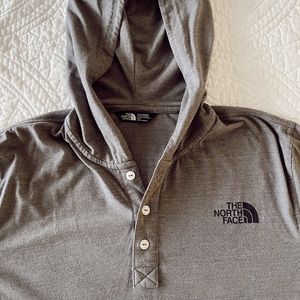 men’s north face long sleeve hoodie